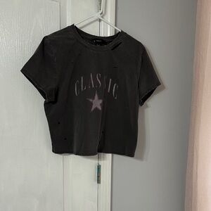 Forever 21 Black Classic Star women’s crop tee